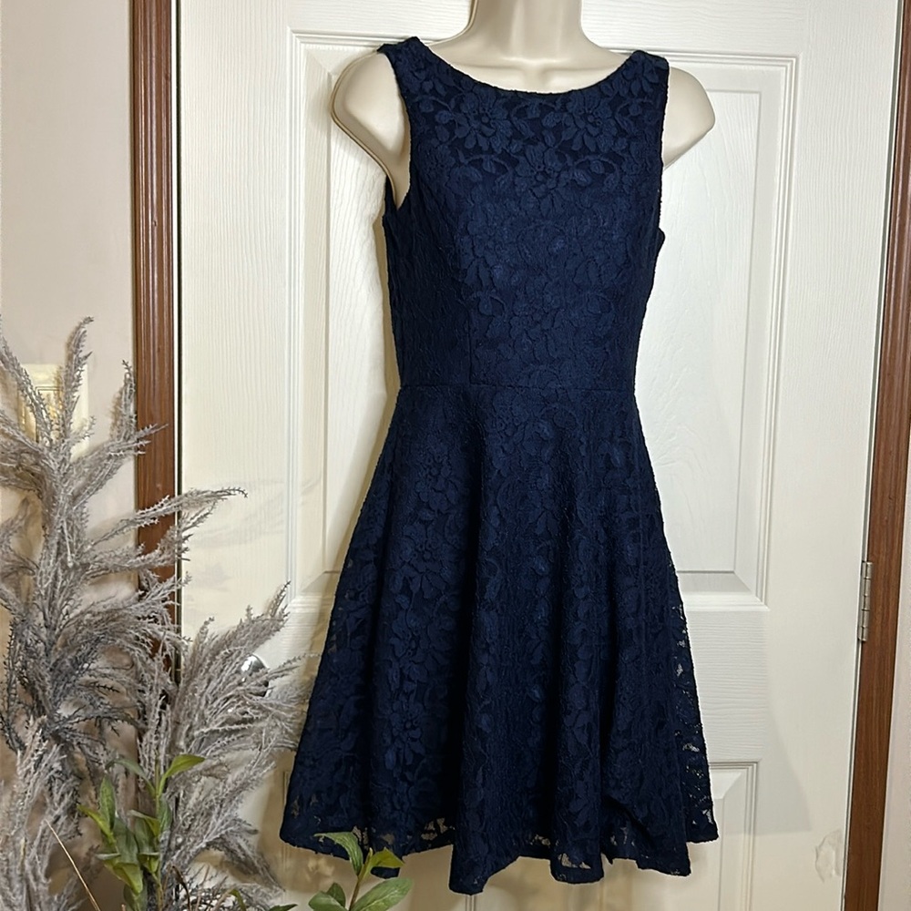 WOMENS | SPEECHLESS | SLEEVELESS DRESS | SM